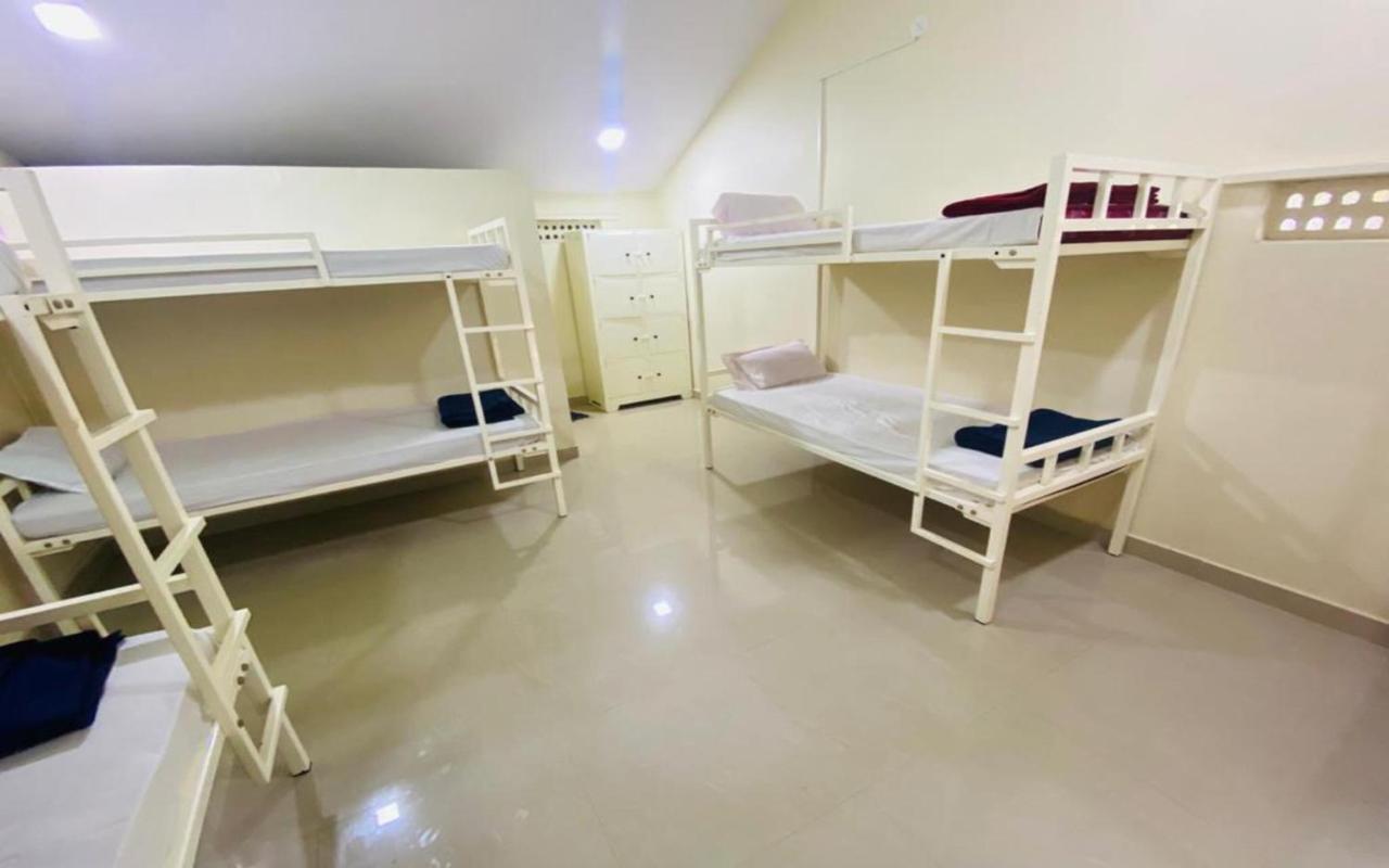 Hotel Megha Resort Hampi Buitenkant foto